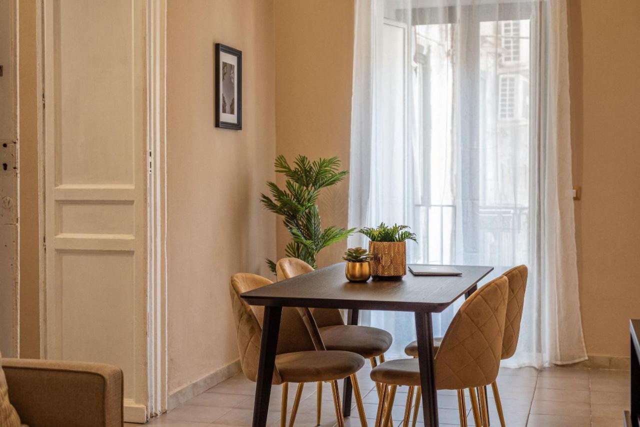 Apartamento Casa Rosa Cir: 19082053c228225 *